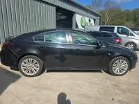 Begagnad Vauxhall Insignia Design Edition 140 HK (102 kW) 2014 Svart Halvkombi