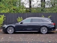 Usado Mercedes E300 Advanced 313 HP (230 kW) 2024 Preto Carrinha