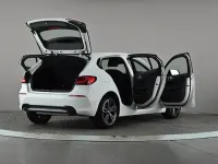 Used BMW 118 Sport Line 136 HP (100 kW) 2023 White Hatchback