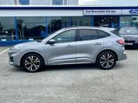 Usado Ford Kuga ST-Line X 225 CV (165 kW) 2023 Plateado SUV