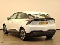 Used MG MG4 EV SE 125 kW (170 HP) 2023 White Hatchback
