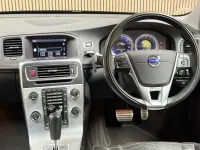 Used Volvo V60 R-Design 180 HP (132 kW) 2012 Estate