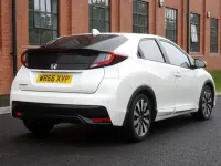 Used Honda Civic SE Plus 142 HP (104 kW) 2016 White Hatchback
