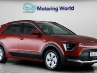 Używany Kia Niro 141 KM (103 kW) 2023 Pomarańczowy SUV