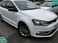 Used VW Polo Design 75 HP (55 kW) 2015 White Hatchback