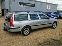 used Volvo V70 2.4