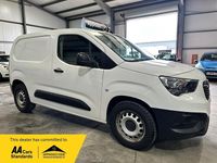 Used Vauxhall Combo Edition 100 HP (73 kW) 2020 White MPV
