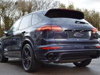 Used Porsche Cayenne 2025 Mauve/purple SUV