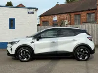 New Renault Captur Techno 2025 White/black SUV