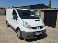 Used Renault Trafic 115 HP (84 kW) 2013 White MPV