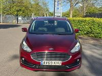 Usado Ford S-MAX Titanium 150 HP (110 kW) 2019 Vermelho Monovolume
