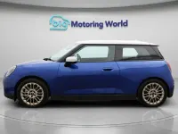 Used Mini Cooper SE Exclusive 160 kW (218 HP) 2024 Blue Hatchback