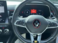 Used Renault Arkana R.S. 140 HP (102 kW) 2022 White  SUV