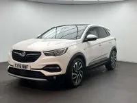 Used Vauxhall Grandland X Elite 130 HP (95 kW) 2018 White SUV