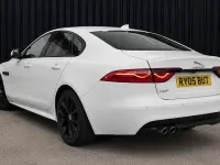 Used Jaguar XF R-Sport 180 HP (132 kW) 2015 White Sedan