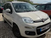 Usado Fiat Panda Lounge 69 HP (50 kW) 2015 Bege Citadino