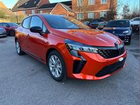 New Renault Clio V 90 HP (66 kW) 2026 Valencia orange  Hatchback