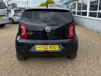 Begagnad VW up! 2012 Svart Halvkombi