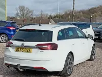 Used Vauxhall Insignia SRi 2015 White Estate
