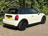 Begagnad Mini Cooper Hatch 2018 Vit Halvkombi