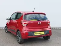 Used Hyundai i10 Premium 66 HP (48 kW) 2017 Red Hatchback