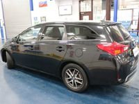 used Toyota Auris Hybrid 