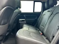 Używany Land Rover Defender 245 KM (180 kW) 2024 Czarny SUV