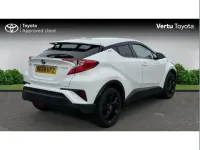 Used Toyota C-HR Design 122 HP (89 kW) 2018 White SUV