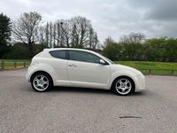 Used Alfa Romeo MiTo Distinctive 85 HP (62 kW) 2013 White Hatchback
