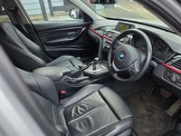 Used BMW 320 Sport Line 184 HP (135 kW) 2013 Silver Estate