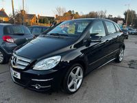 Usado Mercedes B160 2011 Preto Monovolume