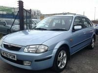 Begagnad Mazda 323 2000 Sedan