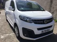 Usado Vauxhall Vivaro Sportive 100 HP (73 kW) 2020 Branco Monovolume