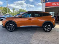 Used Peugeot 2008 Allure Premium 100 HP (73 kW) 2021 Orange SUV
