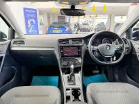 Used VW Golf VII SE 115 HP (84 kW) 2017 Blue Hatchback