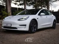 Used Tesla Model 3 Standard Range Plus 366 kW (498 HP) 2021 White Sedan