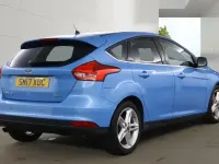 Used Ford Focus Zetec 125 HP (91 kW) 2017 Blue Hatchback