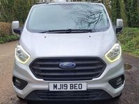 Usado Ford Transit Custom Trend 130 HP (95 kW) 2019 Prateado Van