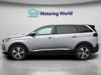Second-hand Peugeot 5008 Allure+ 130 CP (95 kW) 2023 Gri SUV