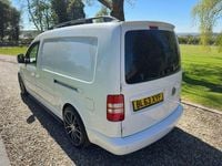 Begagnad VW Caddy Startline 2014 Vit Minibuss