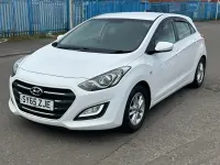 Begagnad Hyundai i30 SE 110 HK (80 kW) 2015 Vit Halvkombi