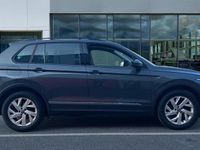 Used VW Tiguan Life 150 HP (110 kW) 2022 Dolphin grey SUV