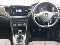 Usado VW T-Roc SE 115 HP (84 kW) 2019 Preto SUV