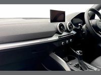 Used Audi Q2 S-Line 147 HP (108 kW) 2023 White SUV