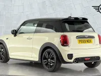 Used Mini Cooper Hatch 134 HP (98 kW) 2019 White Hatchback
