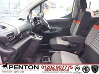 Gebraucht Citroën Berlingo XTR 130 PS (95 kW) 2023 Grau Van / Kleinbus