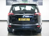 Second-hand Vauxhall Zafira SRi 140 CP (102 kW) 2017 Negru Monovolum