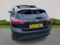 Usado Ford Focus ST-Line 155 CV (114 kW) 2025 Negro Utilitario