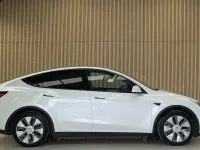 Used Tesla Model Y Long Range AWD 378 kW (514 HP) 2023 White SUV