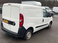 Second-hand Vauxhall Combo 2016 Alb Van